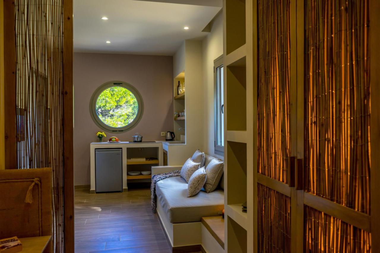 Forest Resort Suites Skiathos Troulos Extérieur photo