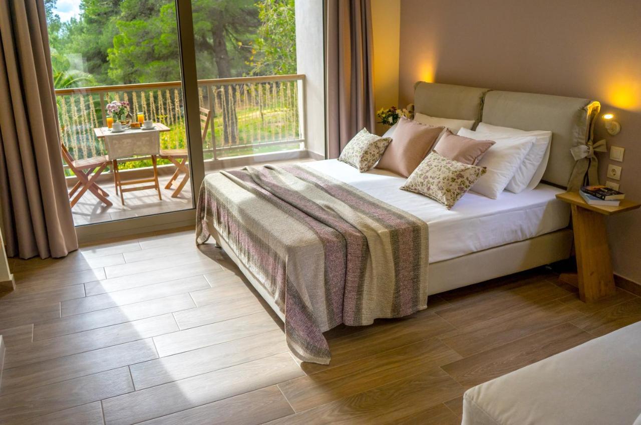 Forest Resort Suites Skiathos Troulos Extérieur photo