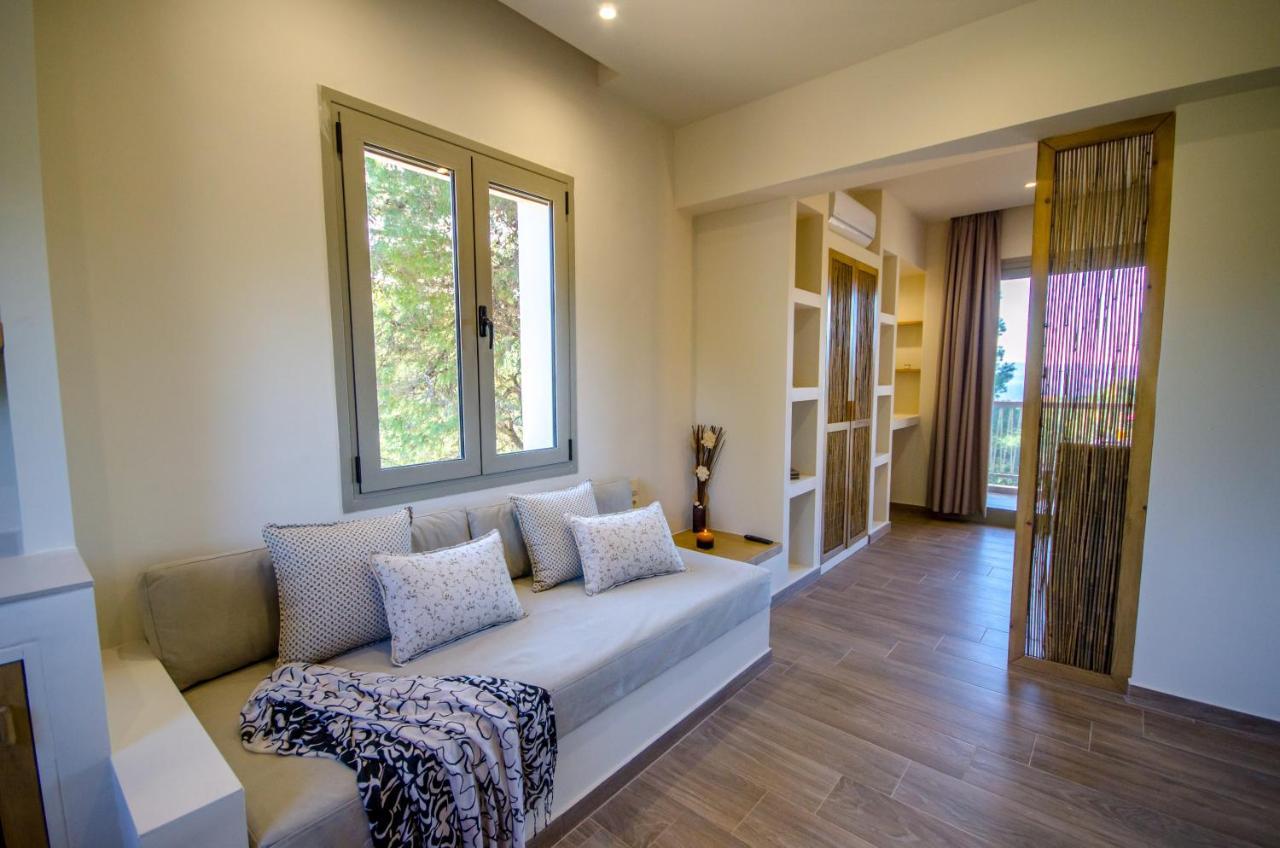 Forest Resort Suites Skiathos Troulos Extérieur photo