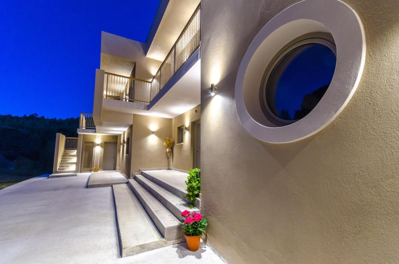 Forest Resort Suites Skiathos Troulos Extérieur photo