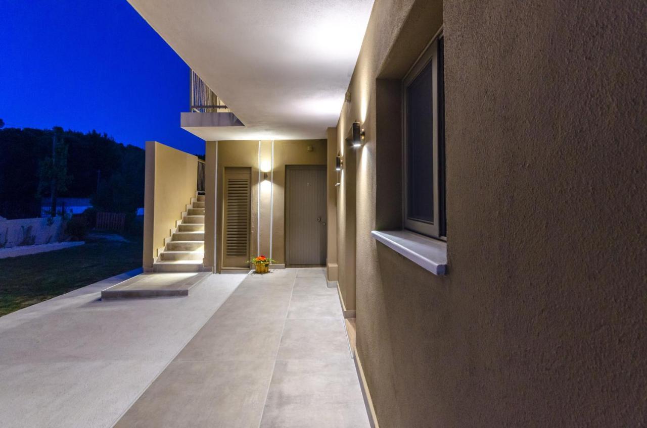 Forest Resort Suites Skiathos Troulos Extérieur photo