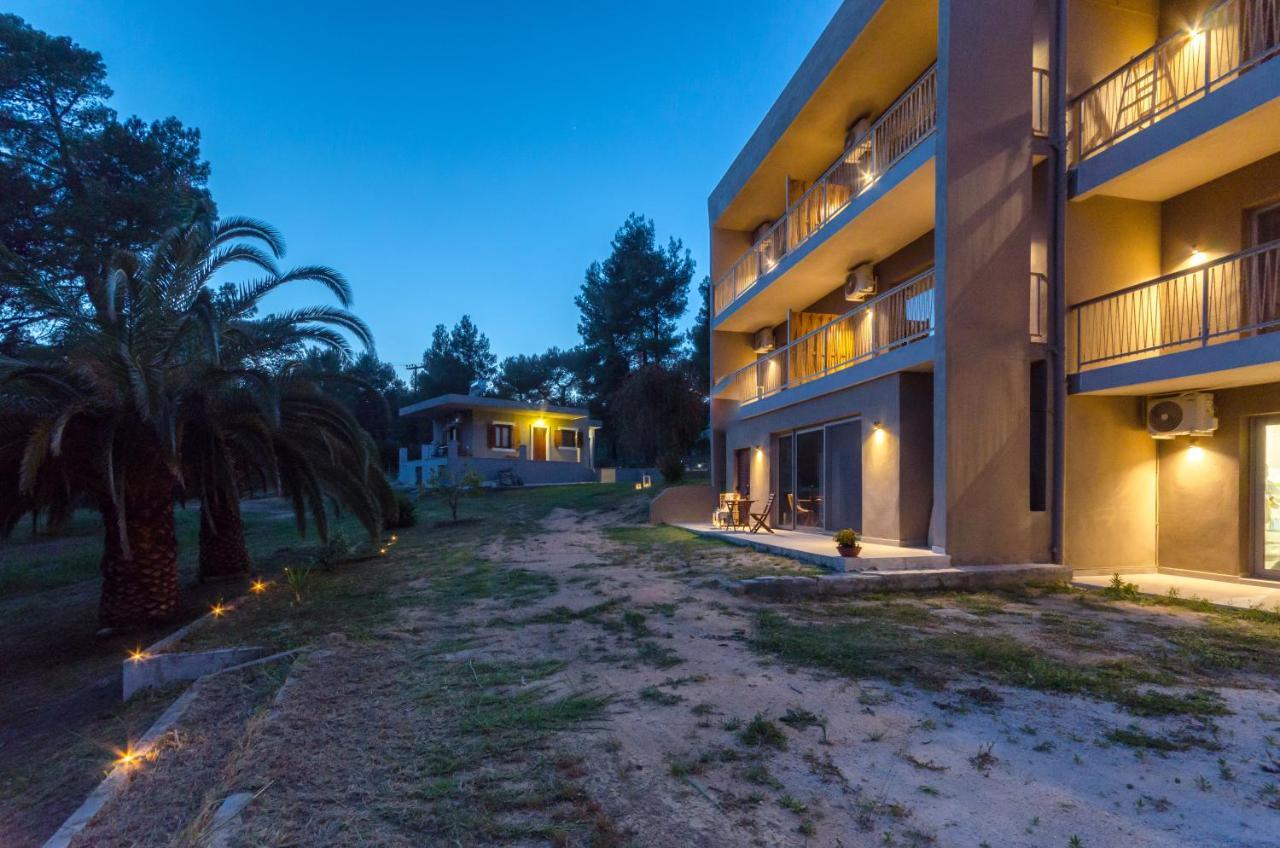 Forest Resort Suites Skiathos Troulos Extérieur photo