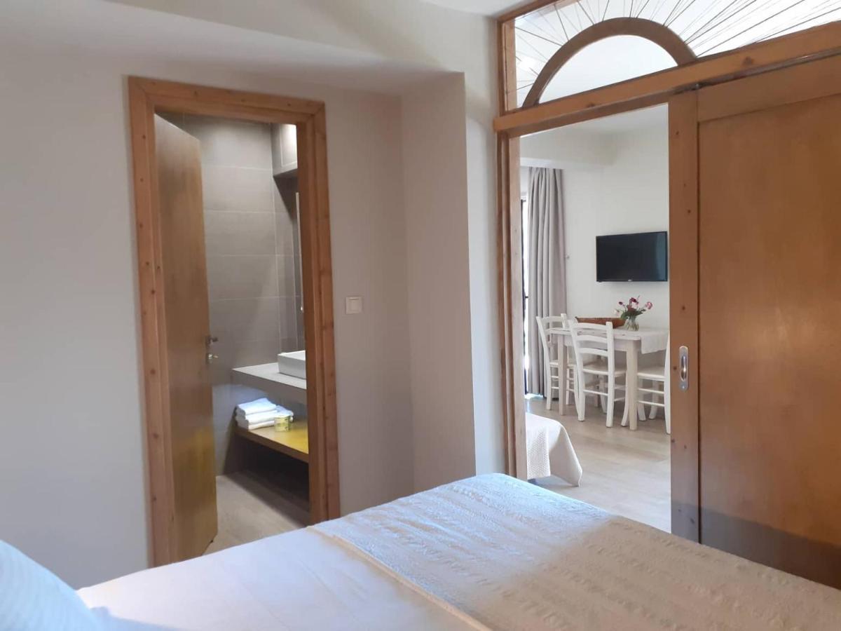 Forest Resort Suites Skiathos Troulos Extérieur photo