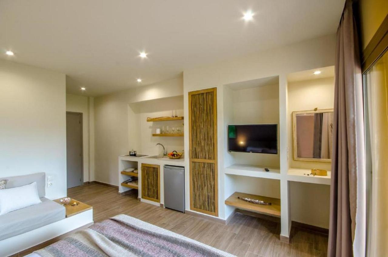 Forest Resort Suites Skiathos Troulos Extérieur photo