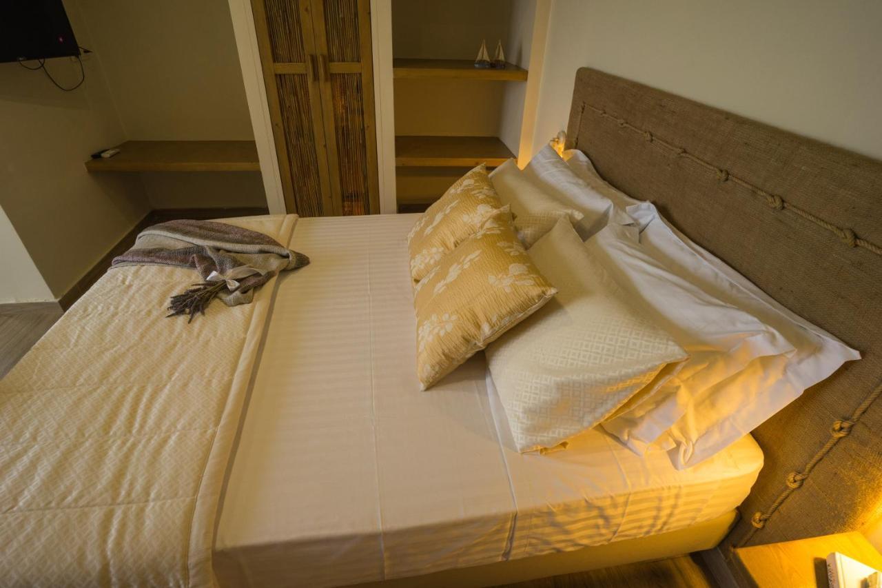 Forest Resort Suites Skiathos Troulos Extérieur photo