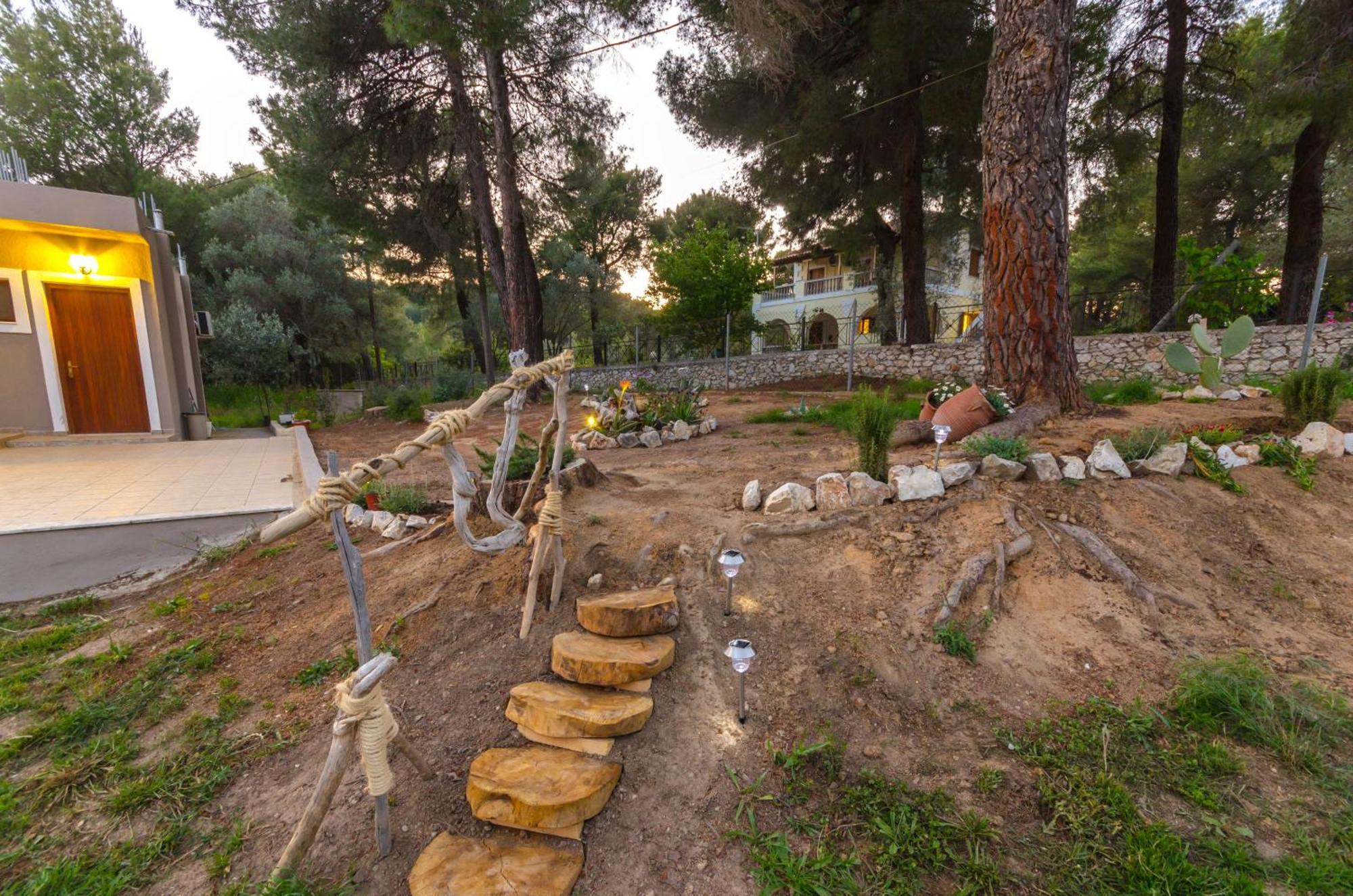 Forest Resort Suites Skiathos Troulos Extérieur photo